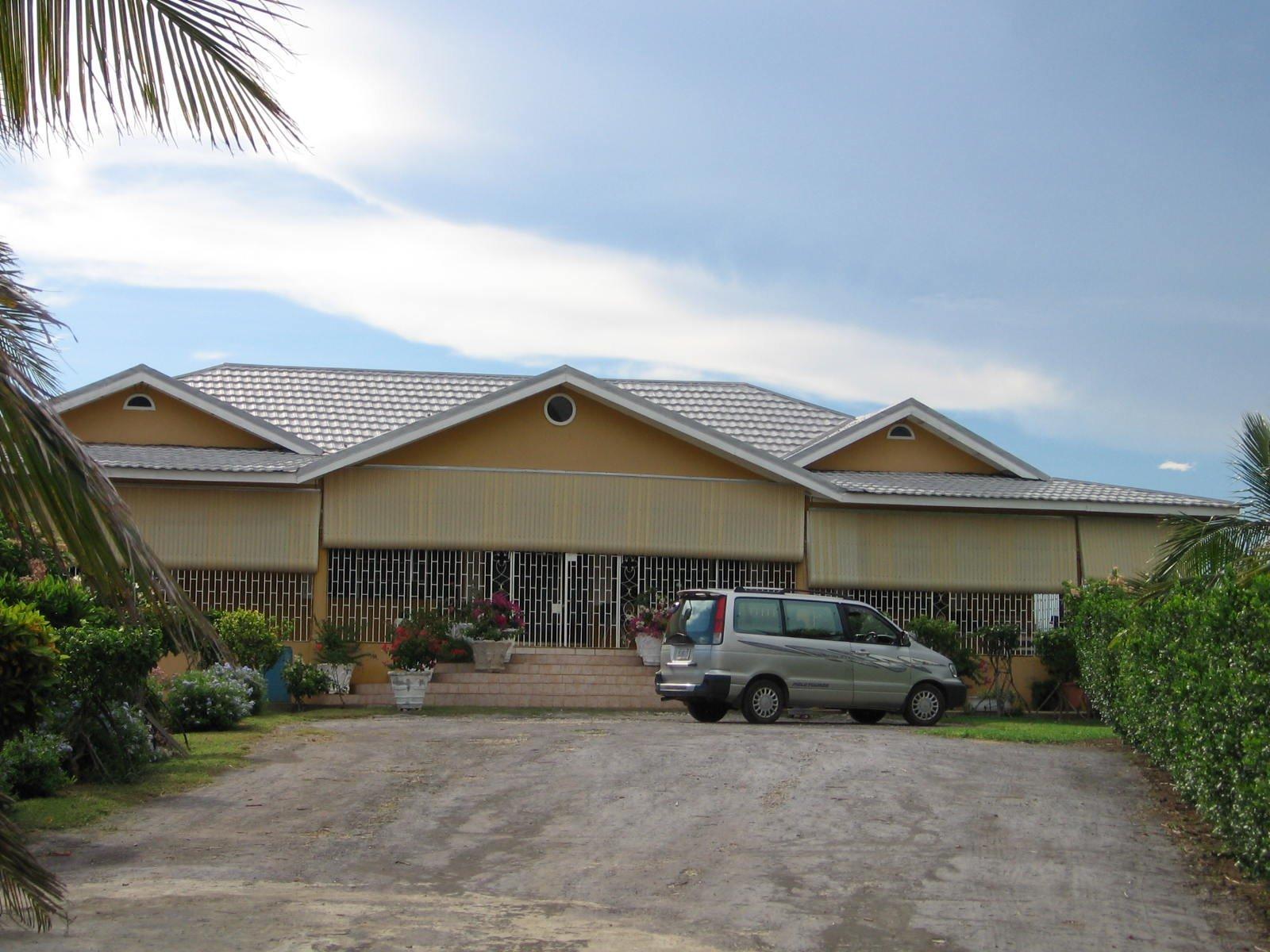 stacie real estate agent jamaica best